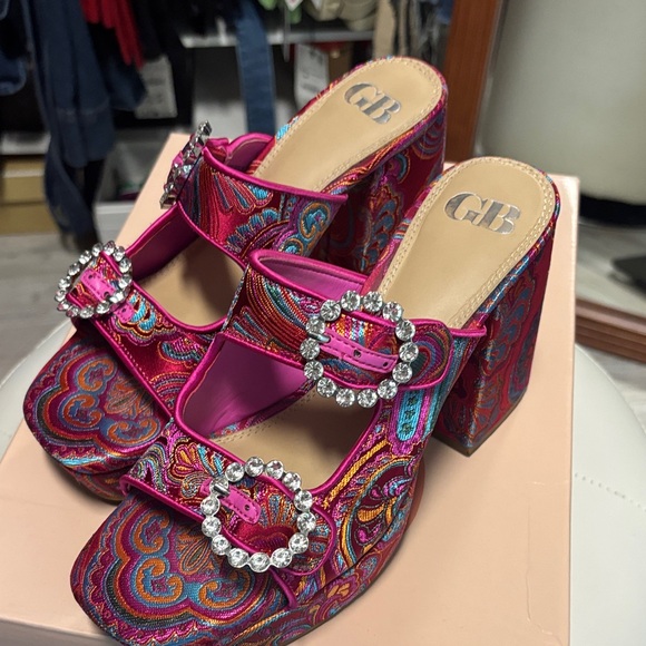 Gianni Bini Pink Paisley Mules with Rhinestone Buckle - Picture 4 of 12